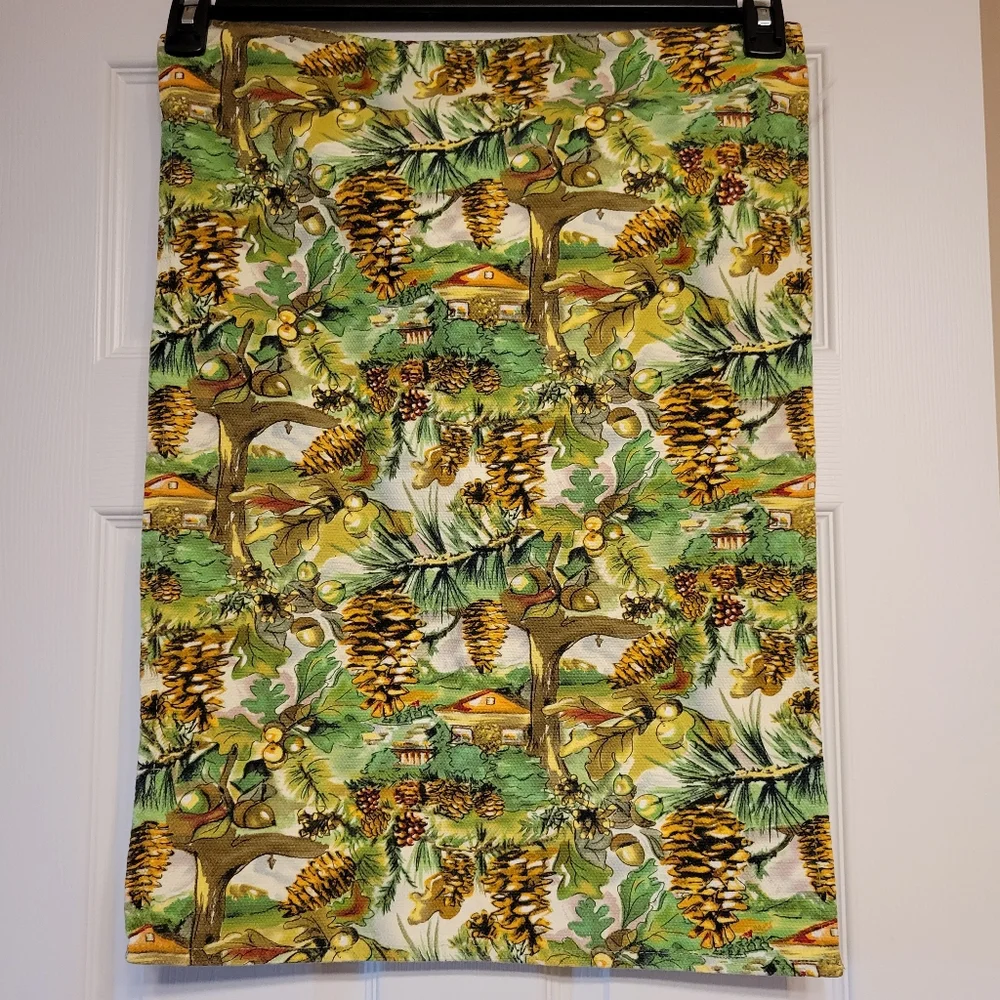 Vintage Woodland Scene Kitchen Linen ~ Towel or Tapestry ~ Nature ~ Pretty
